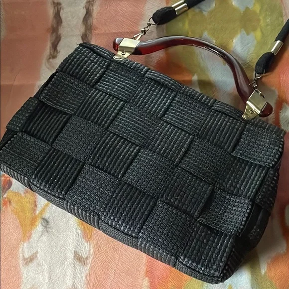 Black Woven vintage Handbag with acrylic handle - Picture 4 of 10